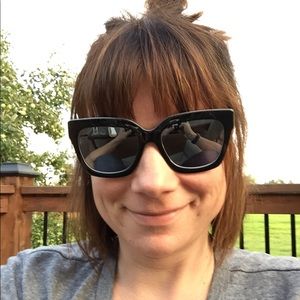 Meet your Posher, Cindy